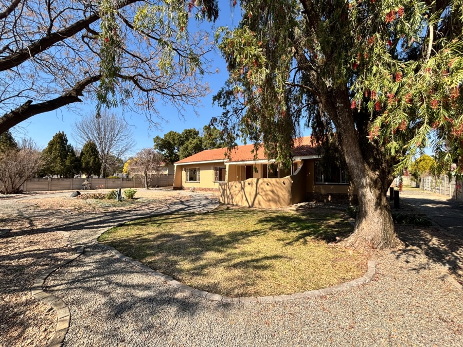 3 Bedroom Property for Sale in La Hoff North West